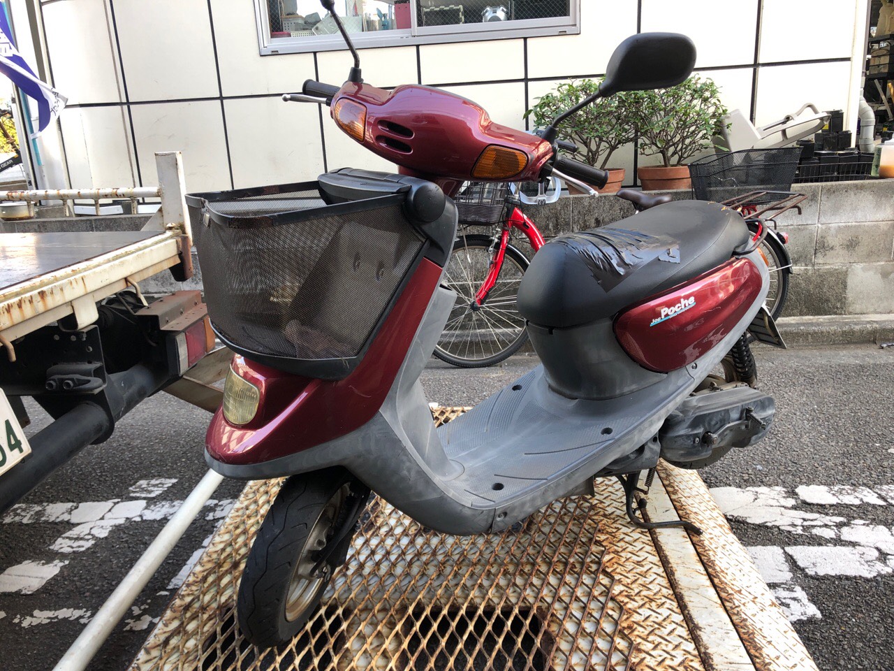 宮崎県宮崎市錦町Tモータース様　原付50ccスクーター（ジョグポシェ　SA08J型）