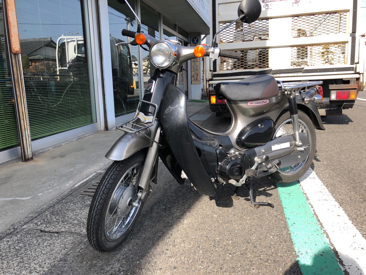 鹿児島県出水市Fモータース様　原付50ccバイク（リトルカブFi　AA01型）